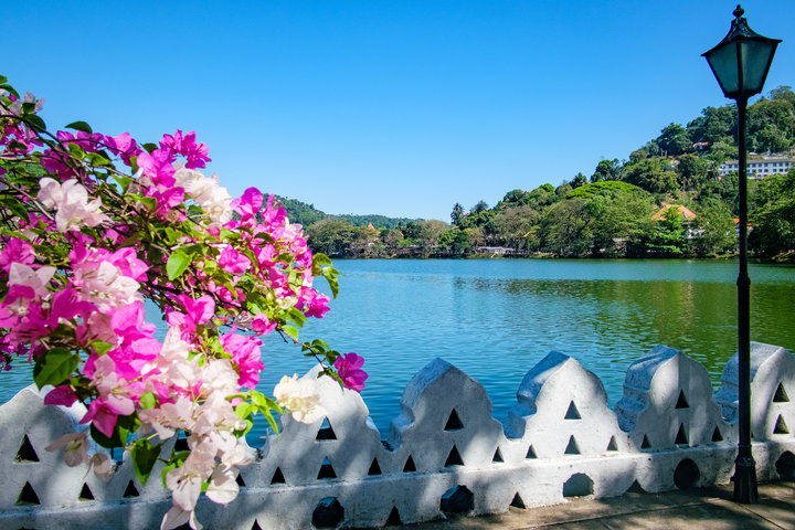 Kandy Lake