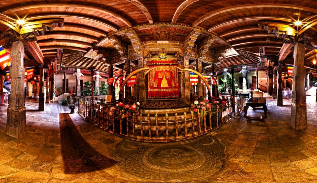 inside of the Temple of the Tooth